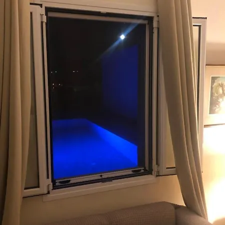 Βίλα Metropolis House/villa With Garden & Pool-jacuzzi