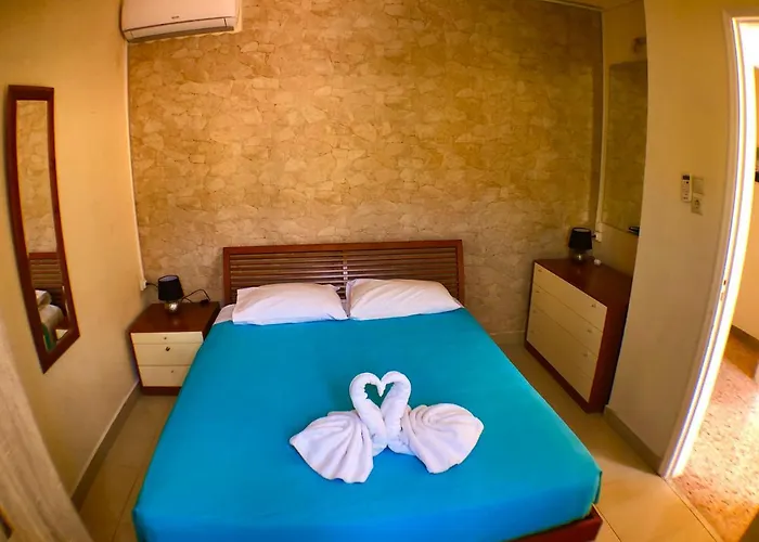 Metropolis House/villa With Garden & Pool-jacuzzi *