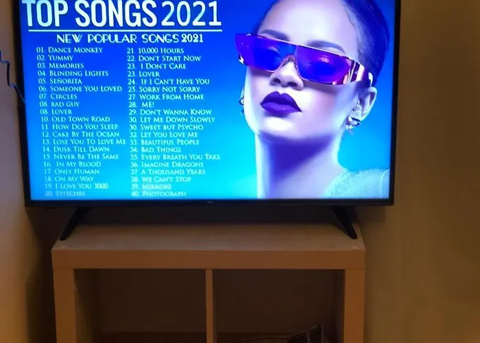 Metropolis House/villa With Garden & Pool-jacuzzi Vila *